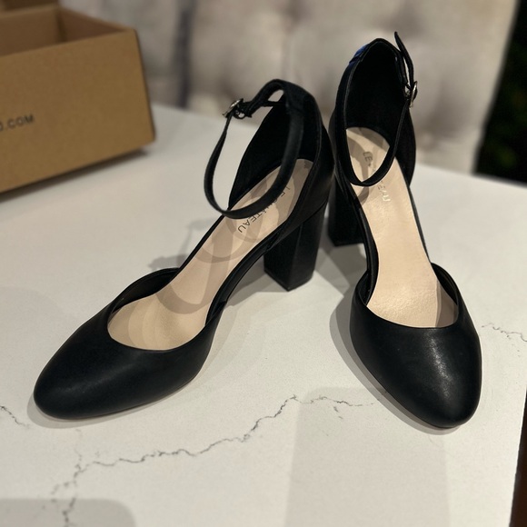 Ankle strap heels - Picture 3 of 5